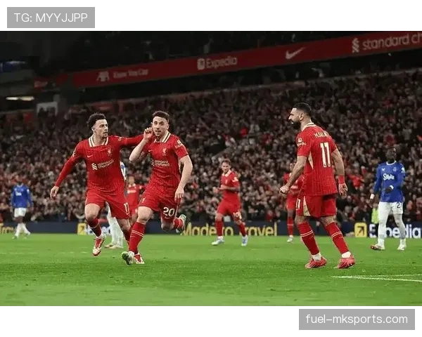 富勒姆状态回暖迎战曼联，力争主场再创佳绩