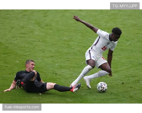 奥利塞与萨卡：英格兰右边锋进攻效率及战术适配性对比