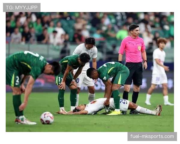 国安遭遇新帅危机，球迷质疑：打法混乱是争冠路上最大拦路虎？